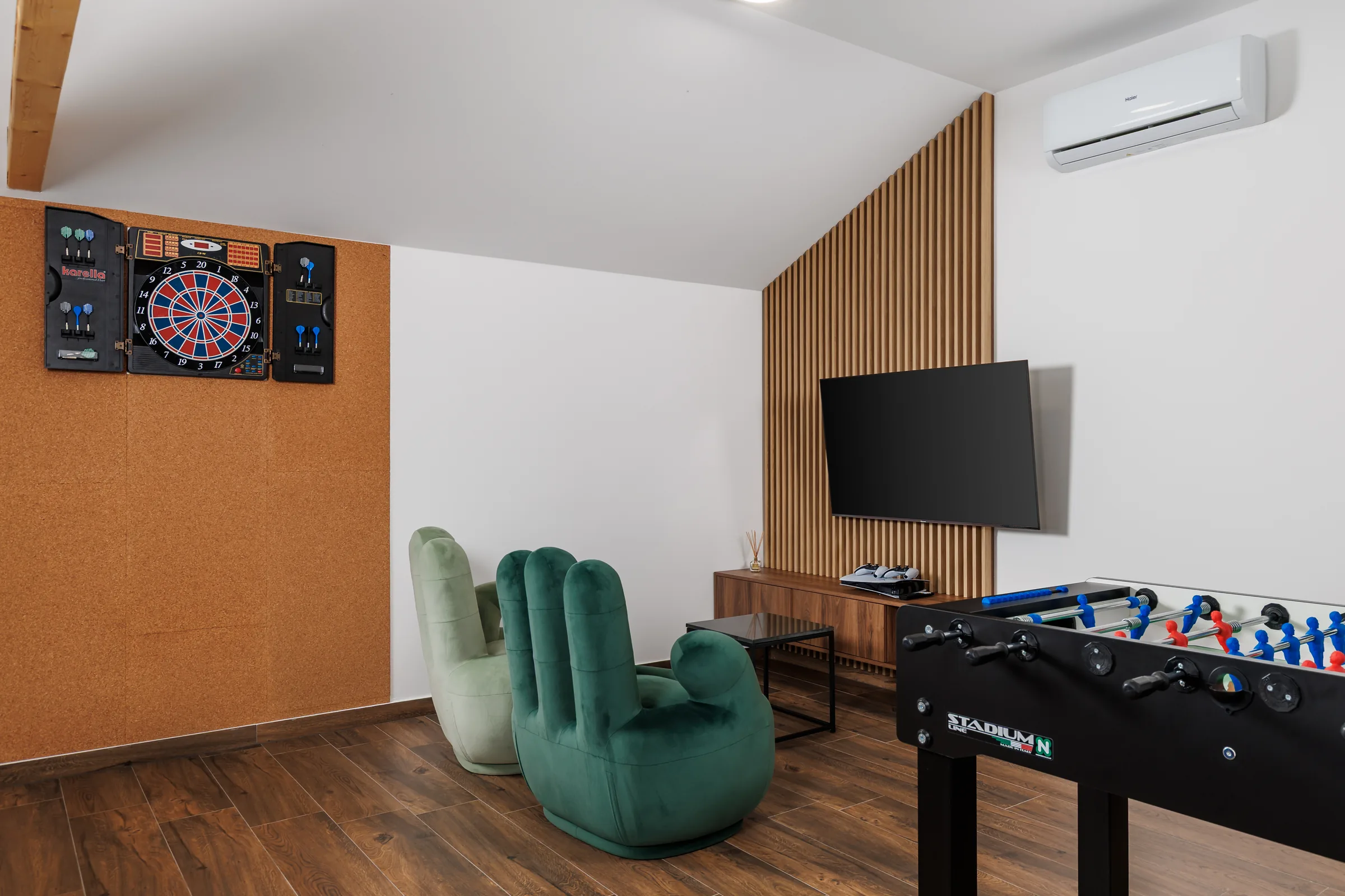 Druženje i blagovaonica u Five Senses Houseu