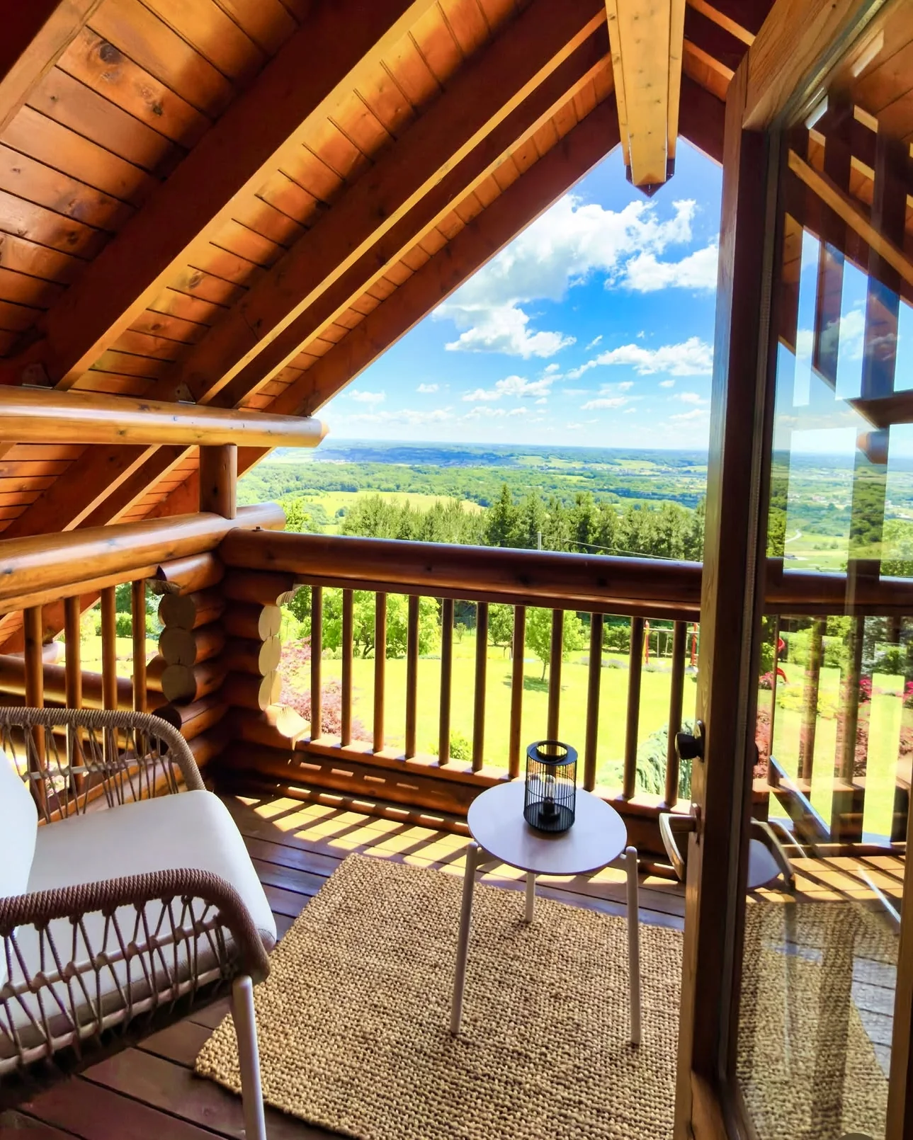 Spavaća soba u Five Senses Houseu